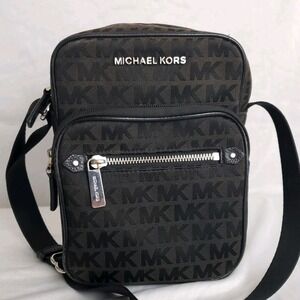 Michael Kors Black Logo Bedford‎ Flight Bag JetSet Travel Crossbody NICE